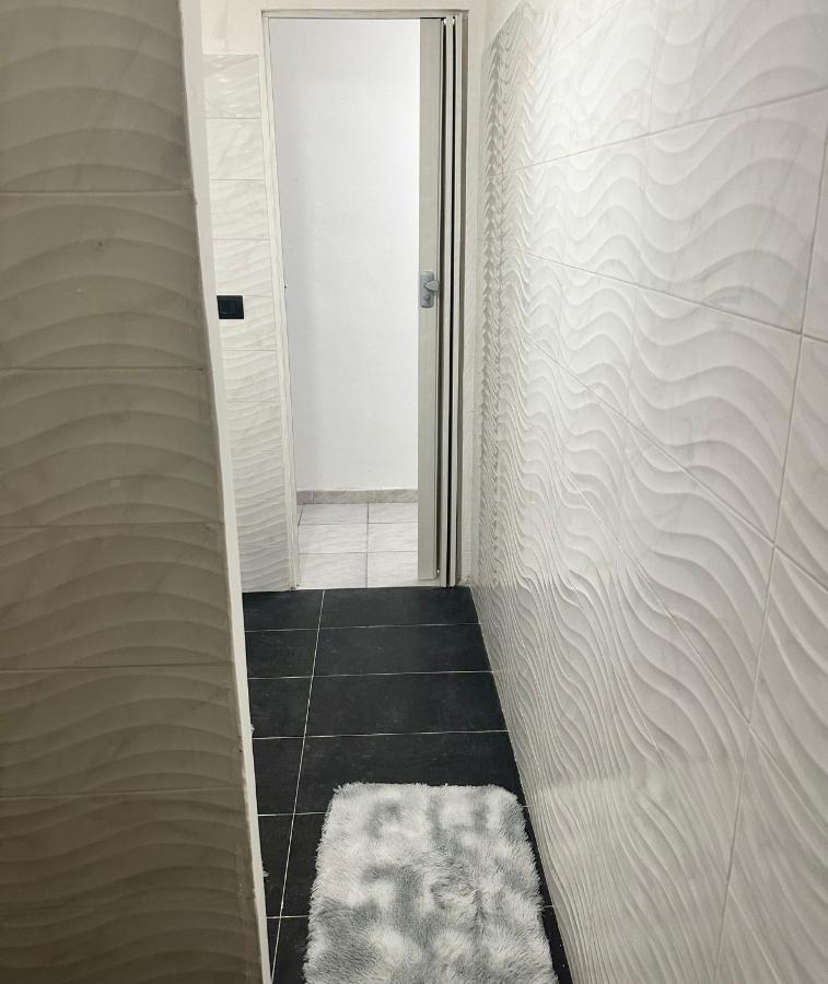 Home Center Acquisto Катания Екстериор снимка