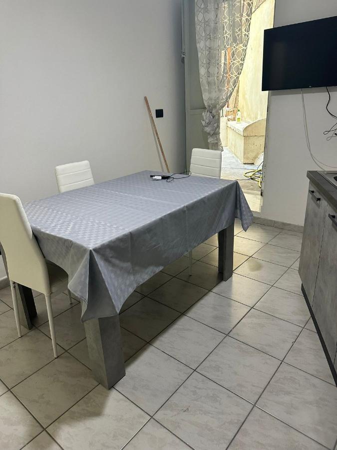 Home Center Acquisto Катания Екстериор снимка