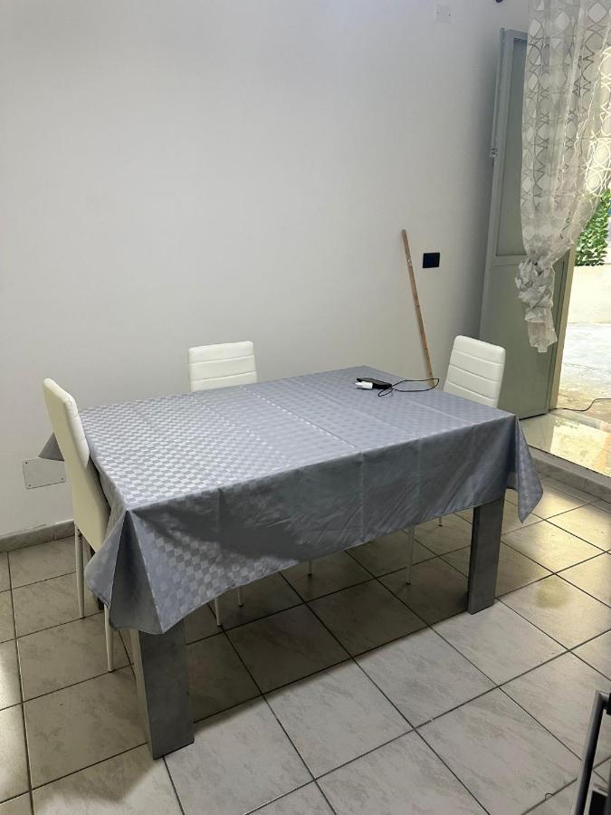 Home Center Acquisto Катания Екстериор снимка